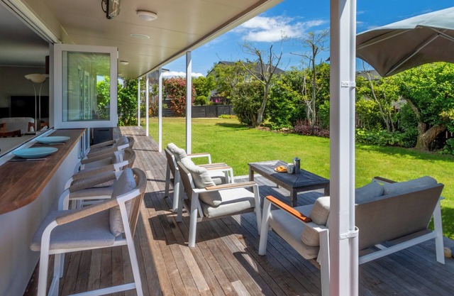 At The Beach - Pohara Holiday Home