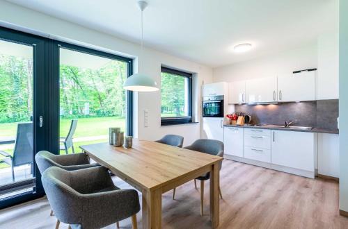 Atempause - Stilvolles Apartment mit Terrasse & Wellness am Krakower See