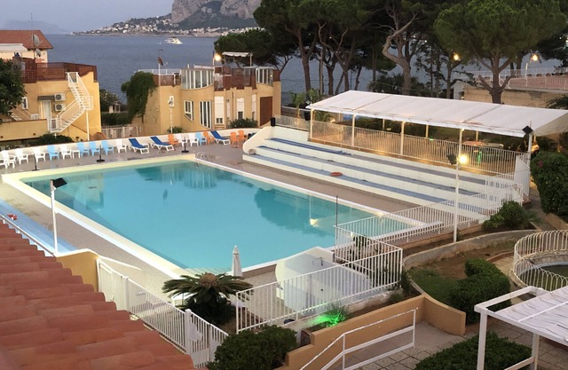 Ashur Wohnungen Mondello Strand