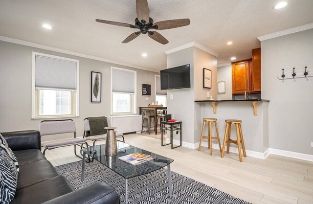 ATL Downtown Private Balcony 24h Concierge