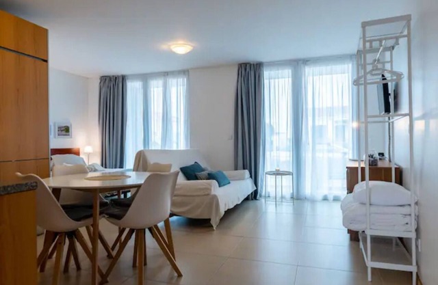 Wohnung T0, Gebäude Atlantic Sagres, neben Tonel Beach