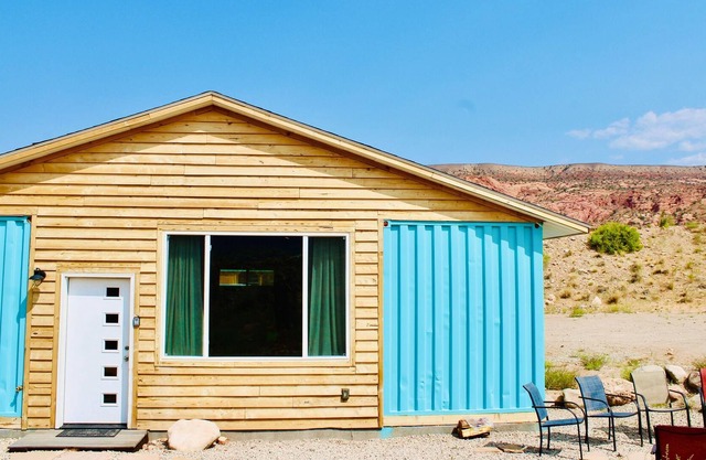 Atomic Container Home by Utah Vacation Home