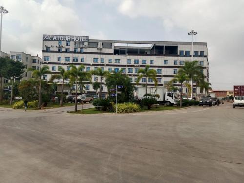 Atour Hotel