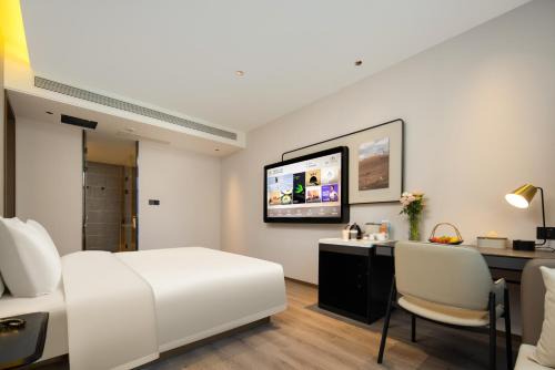 Atour Hotel Qingdao Chengyang Chunyang Road