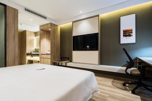 Atour Hotel Qingdao May Fourth Square Yunxiao Road