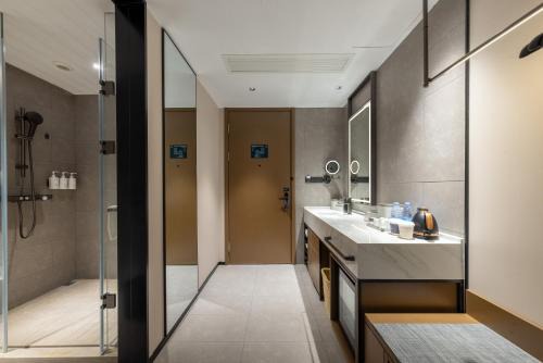 Atour Hotel Tianjin Binhai Dongting Road