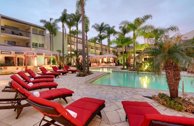Atrium Hotel Orange County