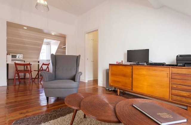 Dachwohnung mit 2 Schlafzimmern in Bairro Alto
