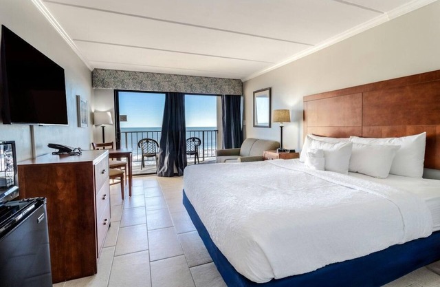 Attractive Oceanfront King Room 5th Flr