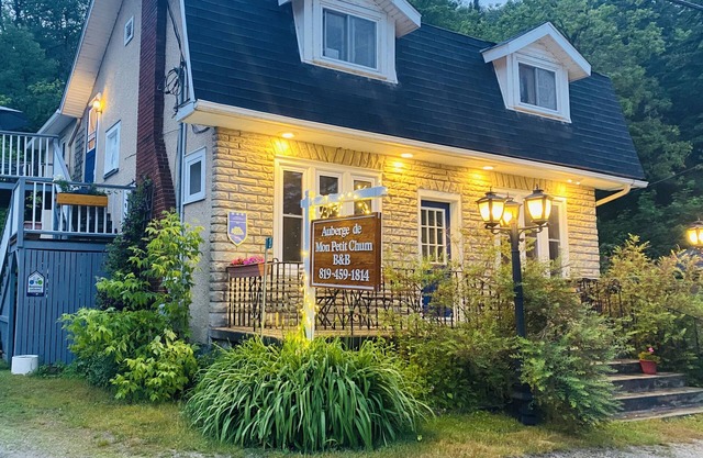 Auberge De Mon Petit Chum B&B