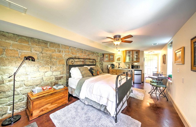 NEU! Augusta Studio im Halcyon Spa Bed & Breakfast