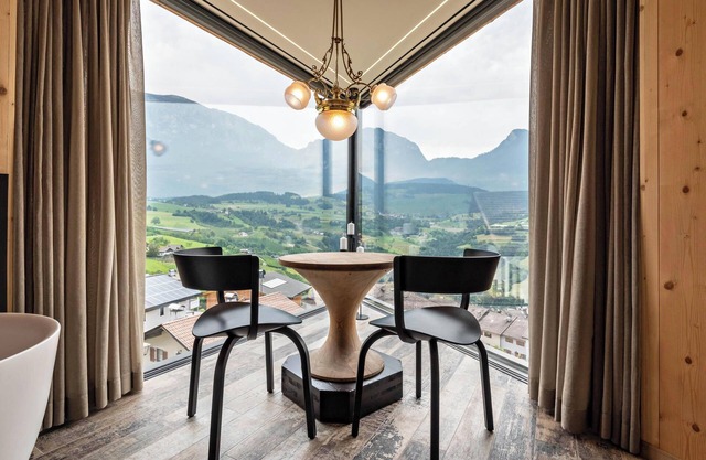AUMIA Ferienwohnung Diamant' mit Bergblick & Terrasse