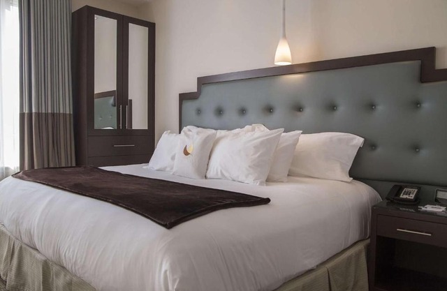 Aura Hotel Brooklyn