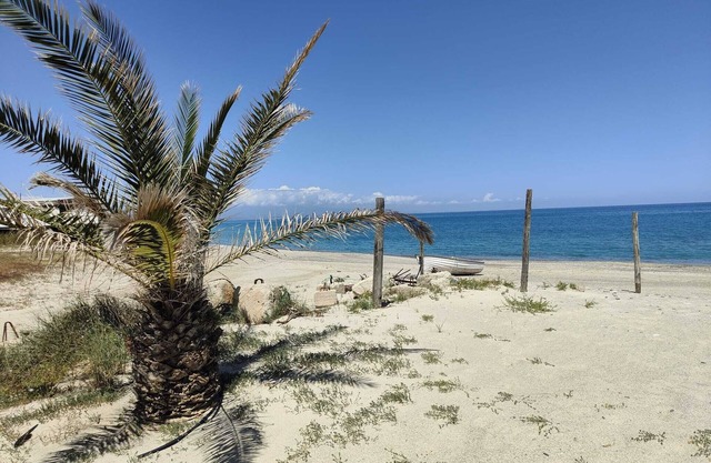 Aura Mare Blu by the sea