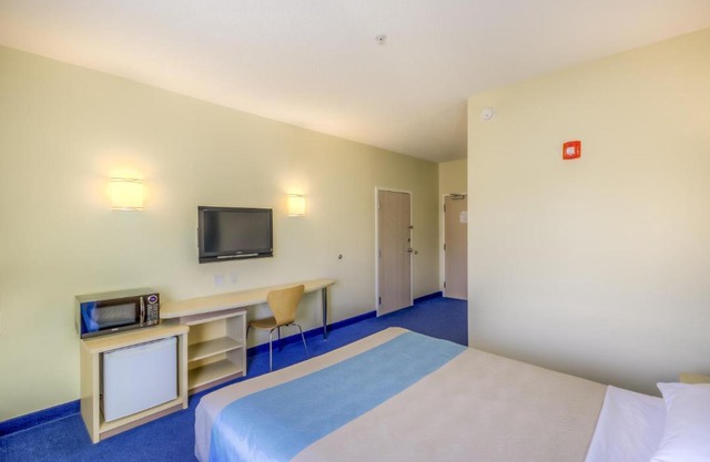 Aurora Inn Estevan