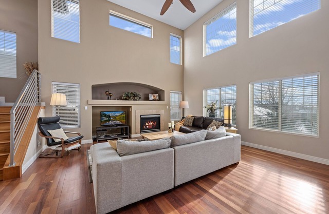 Aurora Manor with Breathtaking Views