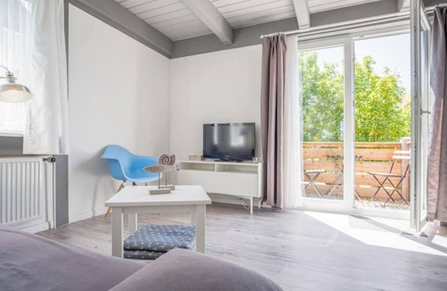 Ferienwohnung "Austernfischer" - Sonne auf dem Balkon genießen