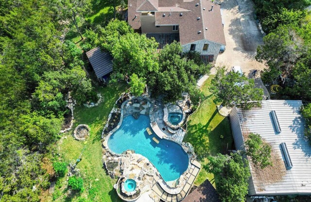 Austin | Lake Travis | 4/3.5 Pool Oasis & Tub| AVAIL ACL