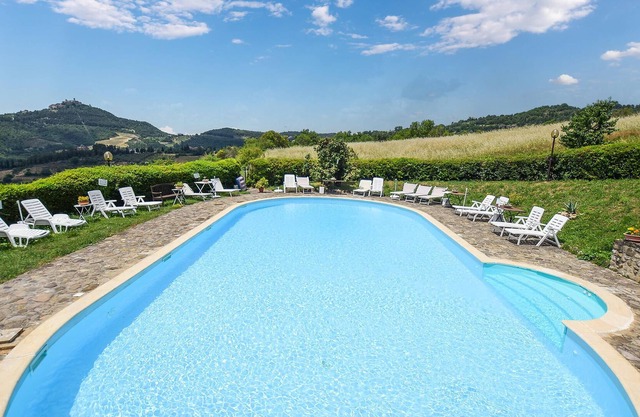 5 Zimmer Unterkunft in Monte Santa Maria Tibe