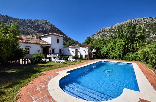 Authentisches Cortijo mit Pool
