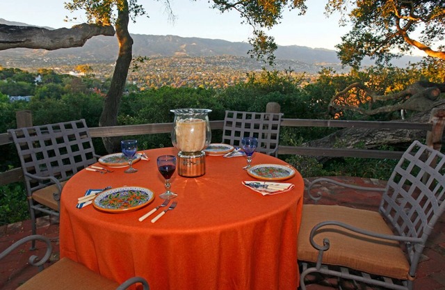 Authentic Hilltop Adobe liegt zwischen der Innenstadt und dem Strand!