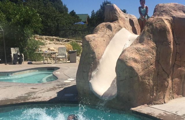 Authentisches Blockhaus auf dem Canyon Ridge, zu Fuß zu Ponderosa Resort.