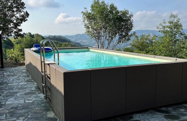 Authentic newly renovated villa with private pool within walking distance to cozy town