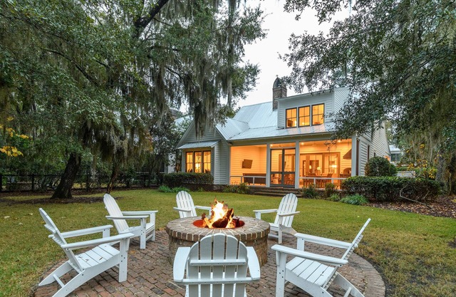 AUTHENTIC SOUTHERN COTTAGE