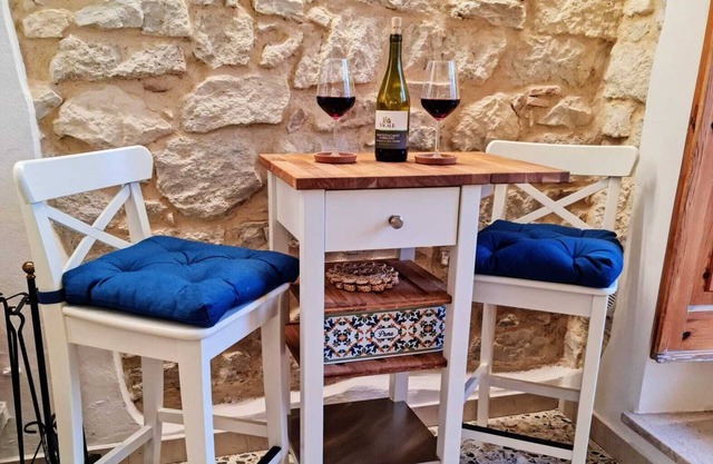Authentic Village Townhouse & Optional Apartment