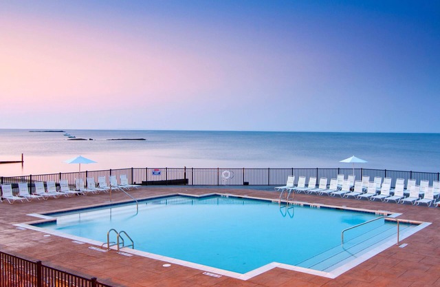 19.-26. Juli 2019 Water's Edge Resort und SPA in CT. SONDERPREIS $ 1.200 / WOCHE