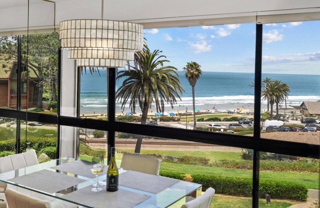Condo im L'Auberge Del Mar Resort mit herrlichem Blick auf das Wildwasser und Zugang zum Strand