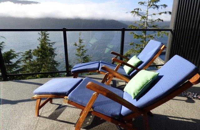 Eagle Reach - Oceanfront Luxus Westküste Ferienhaus in Port Renfrew B. C.