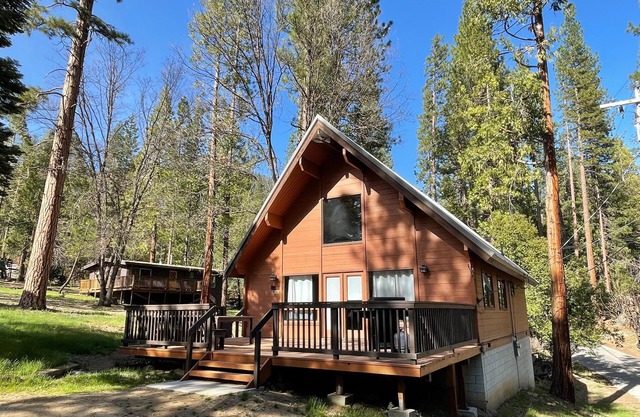 Avid Hiker Lodge