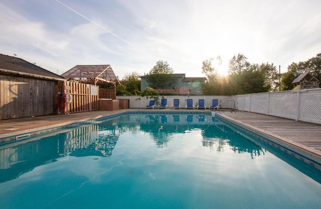 Avonlea Cottages