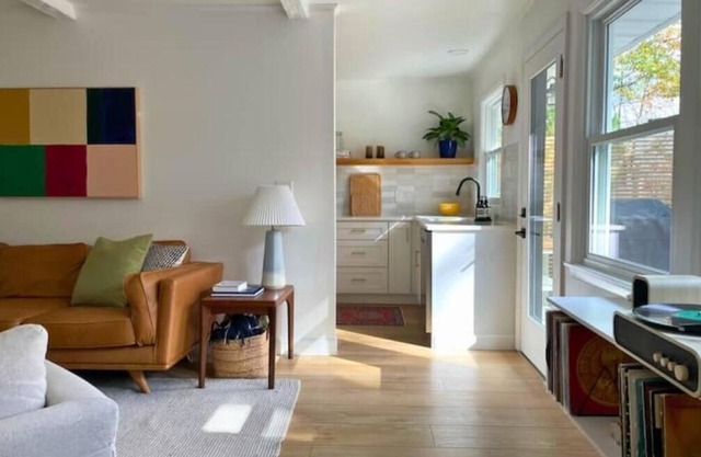 Away Upstate, a cozy retreat w/ Firepit and Wood Stove