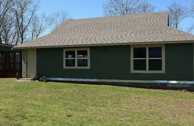 AWESOME CABIN WITH ACCESS TO MANY TRAILS, INCLUDING WOLF PEN GAP IN MENA, AR.