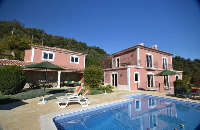 Fantastische Aussicht auf die Küste, Infinity-Pool und Grillplatz, Private Familienvilla, kostenloses Wifi