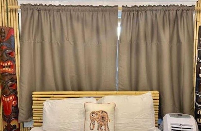 AWESOME Hawai'i Waikiki Studio | DOWNTOWN