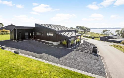 Awesome Home In Aabenraa