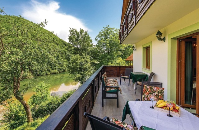 Schönes Haus in Brod na Kupi mit Küche