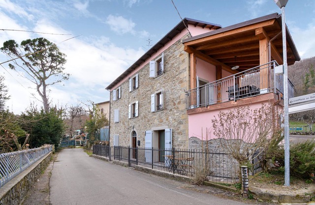 Schönes Haus in Burzanella mit Küche