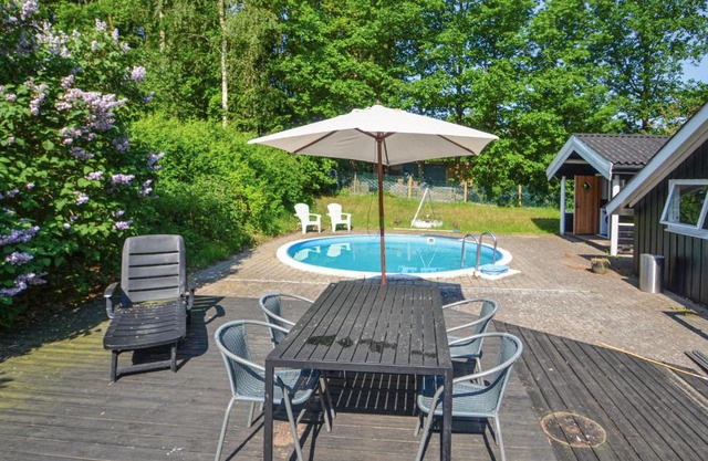 Awesome Home In Glesborg With Sauna
