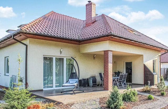 Tolles Haus in Kobylanka mit WLAN
