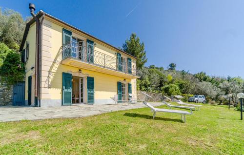Awesome Home In Pieve Ligure With Wifi
