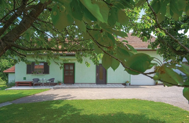 Tolles Zuhause in Strigova mit WLAN
