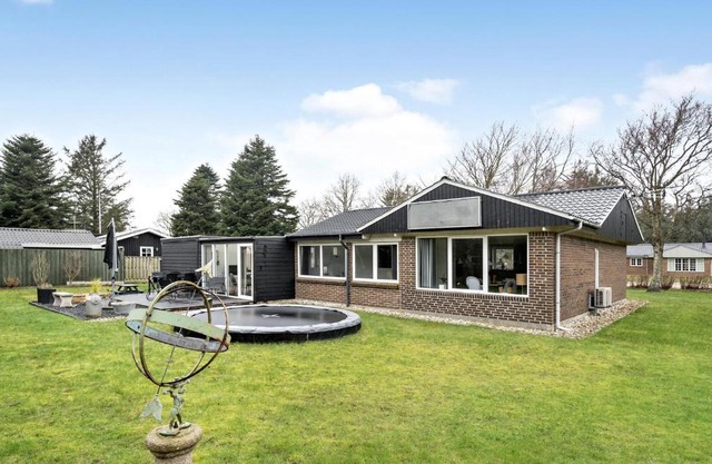 Awesome Home In Ulfborg With Kitchen