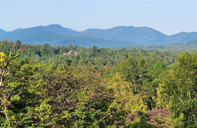 Awesome mountain view with private patio, Fantastic location right on Main St.