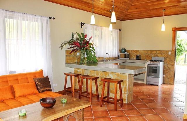 Fantastische Villa! In der Nähe von Strand. Privater Zugang zum Wasserfall. Genießen & Entspannen Sie sich!