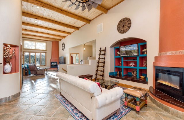 Axel's Place- Luxury vacation rental- Your home away from home