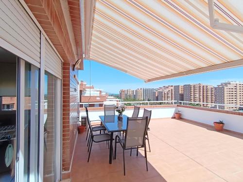 AyF MODERNO FRONTAL CON TERRAZA 40m